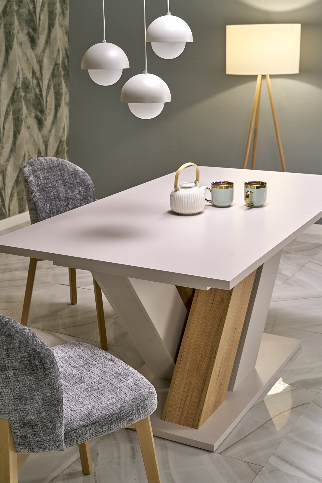 Extendable Dining Table HA1607