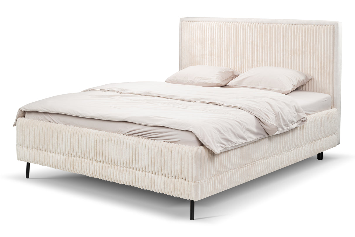 Bed BE153