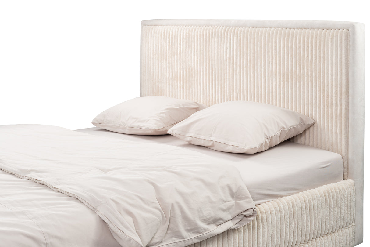 Bed BE153