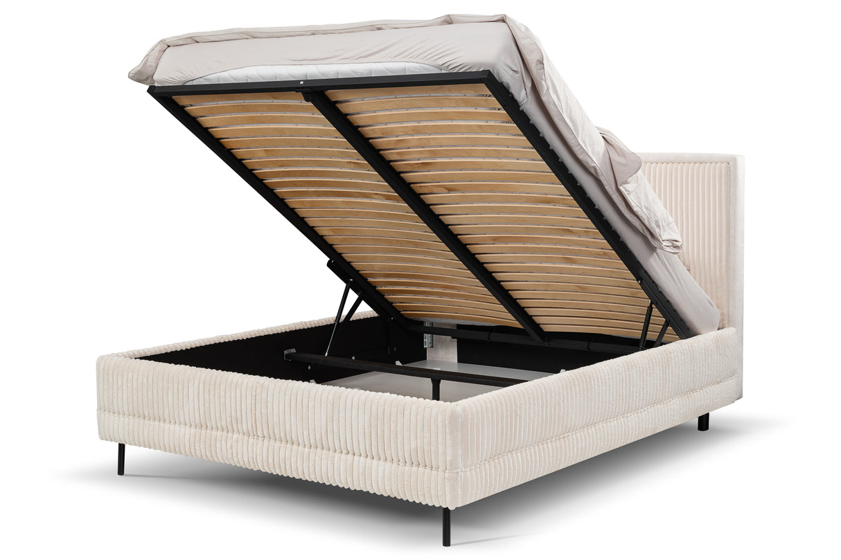 Bed BE153