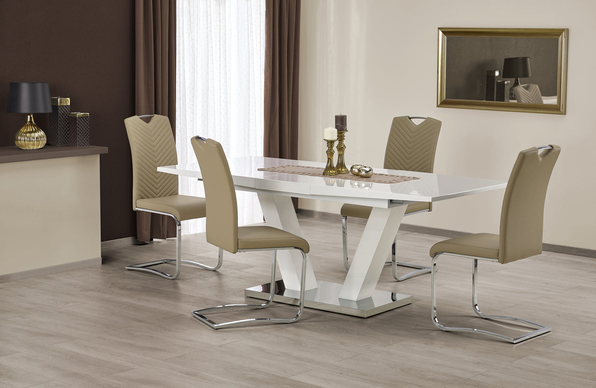 Dining Table HA3518