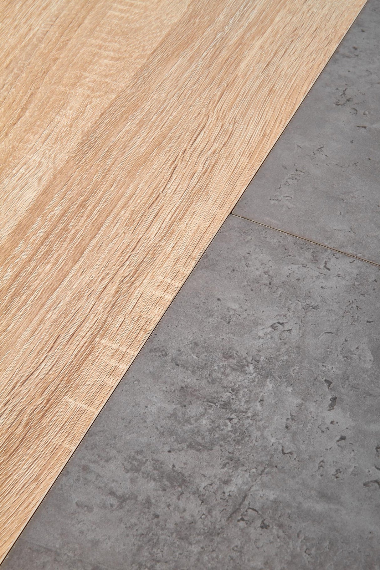 Dining Table HA1584