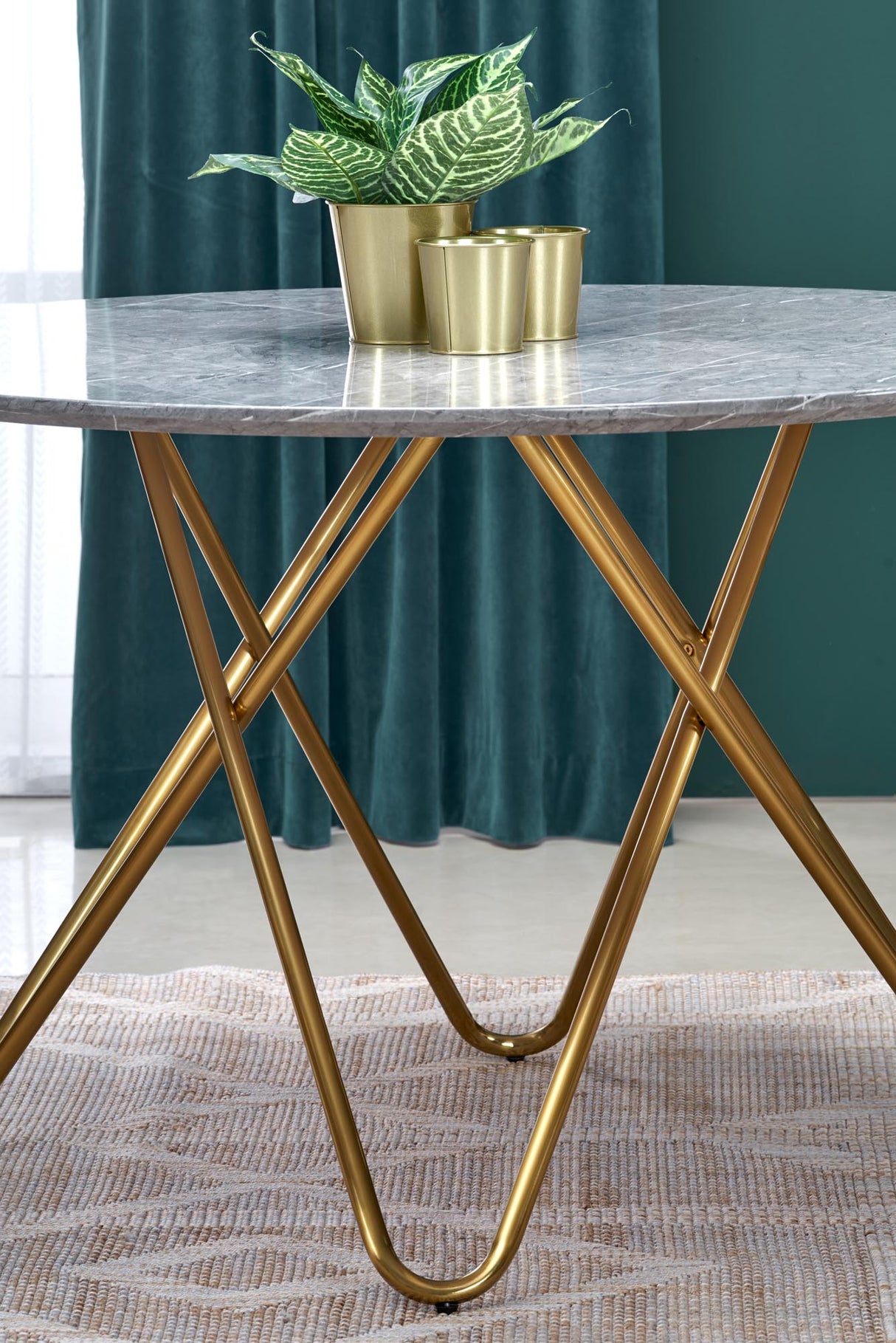 Dining Table HA1381