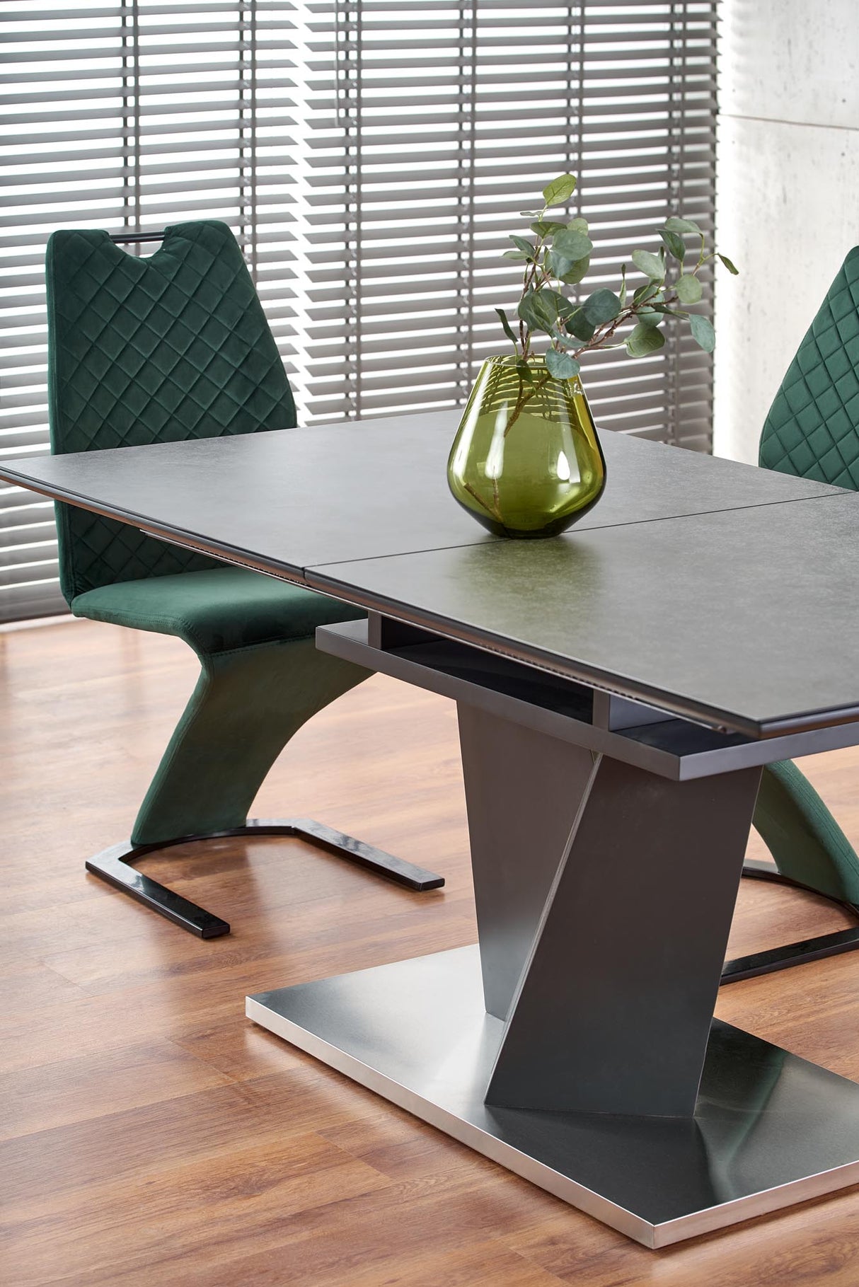Dining Table HA2442