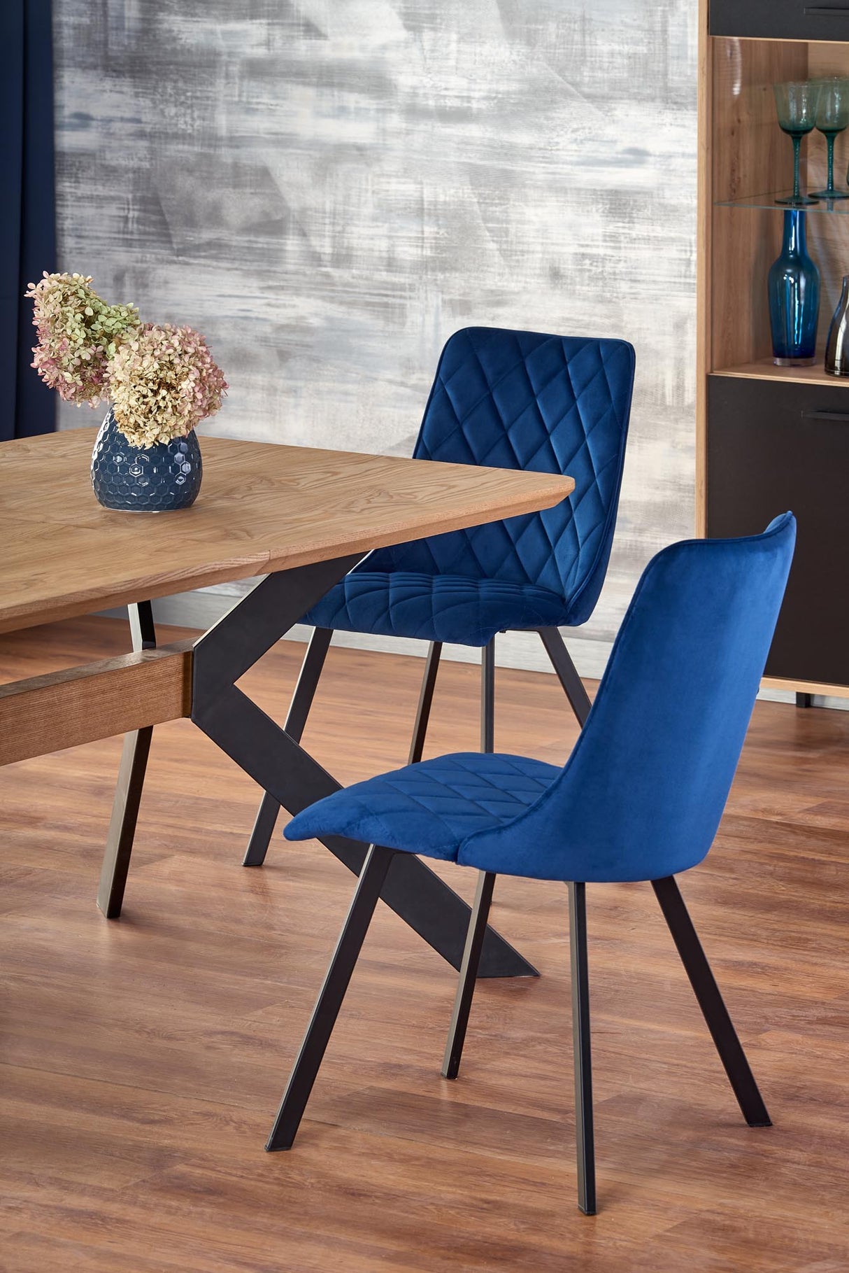 Dining Table HA2457