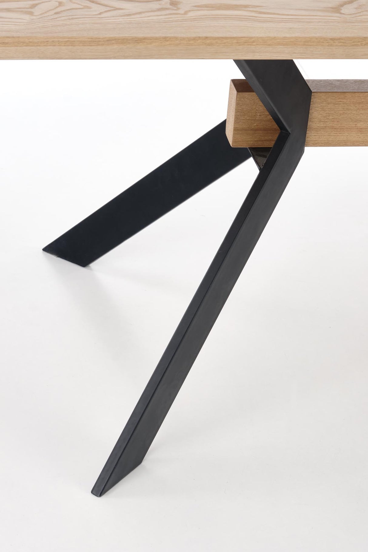 Dining Table HA2457