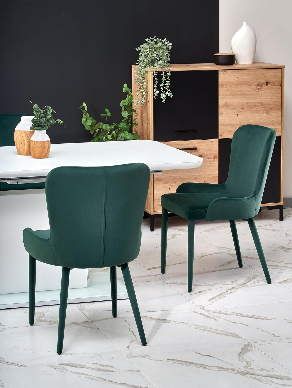 Dining Table HA3606