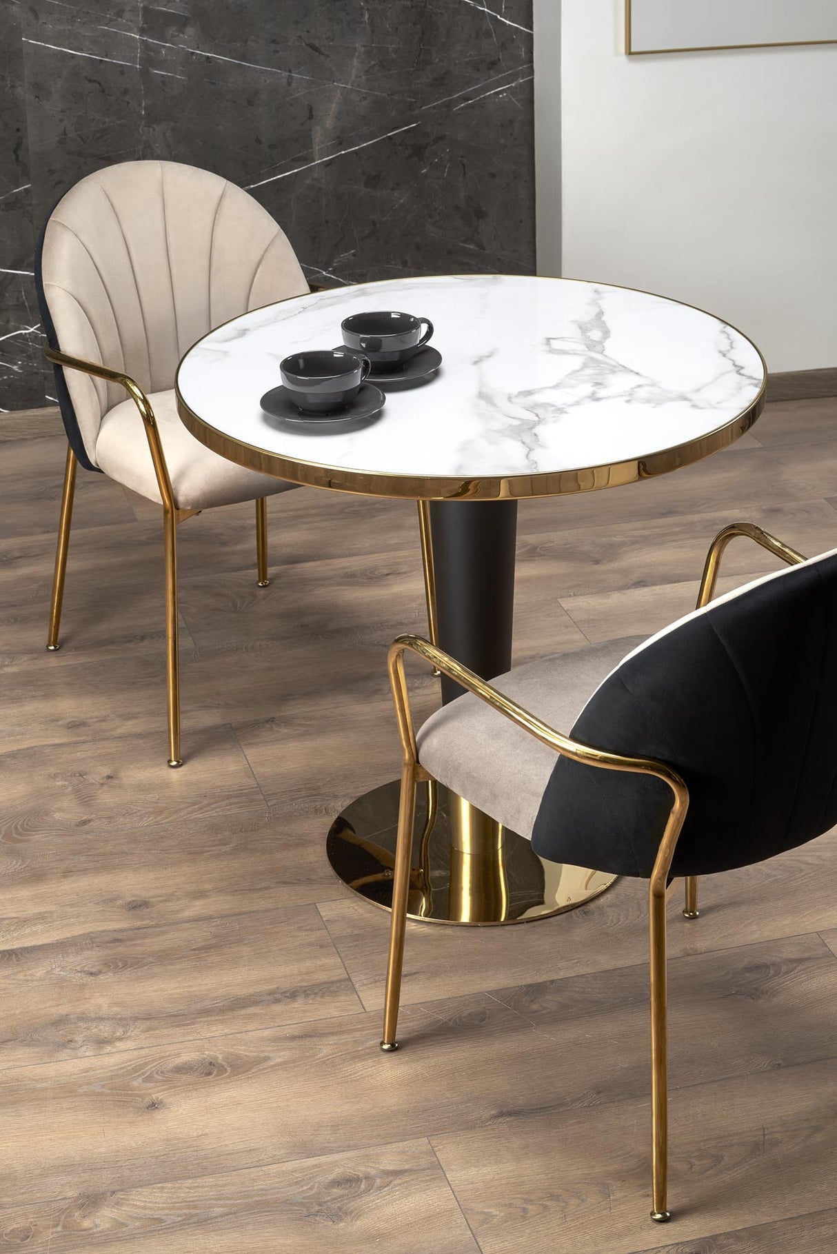 Dining Table HA2911