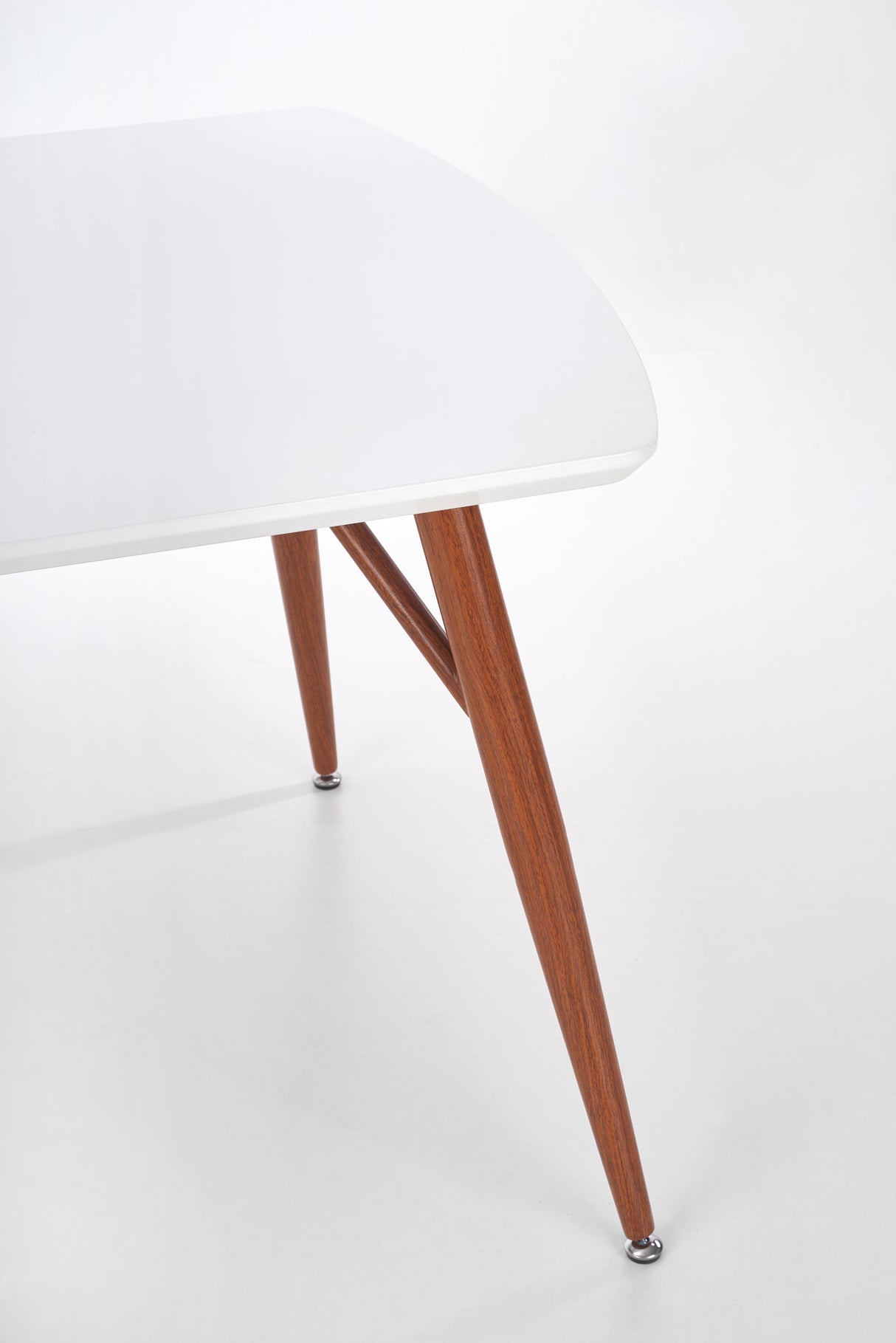 Dining Table HA8199