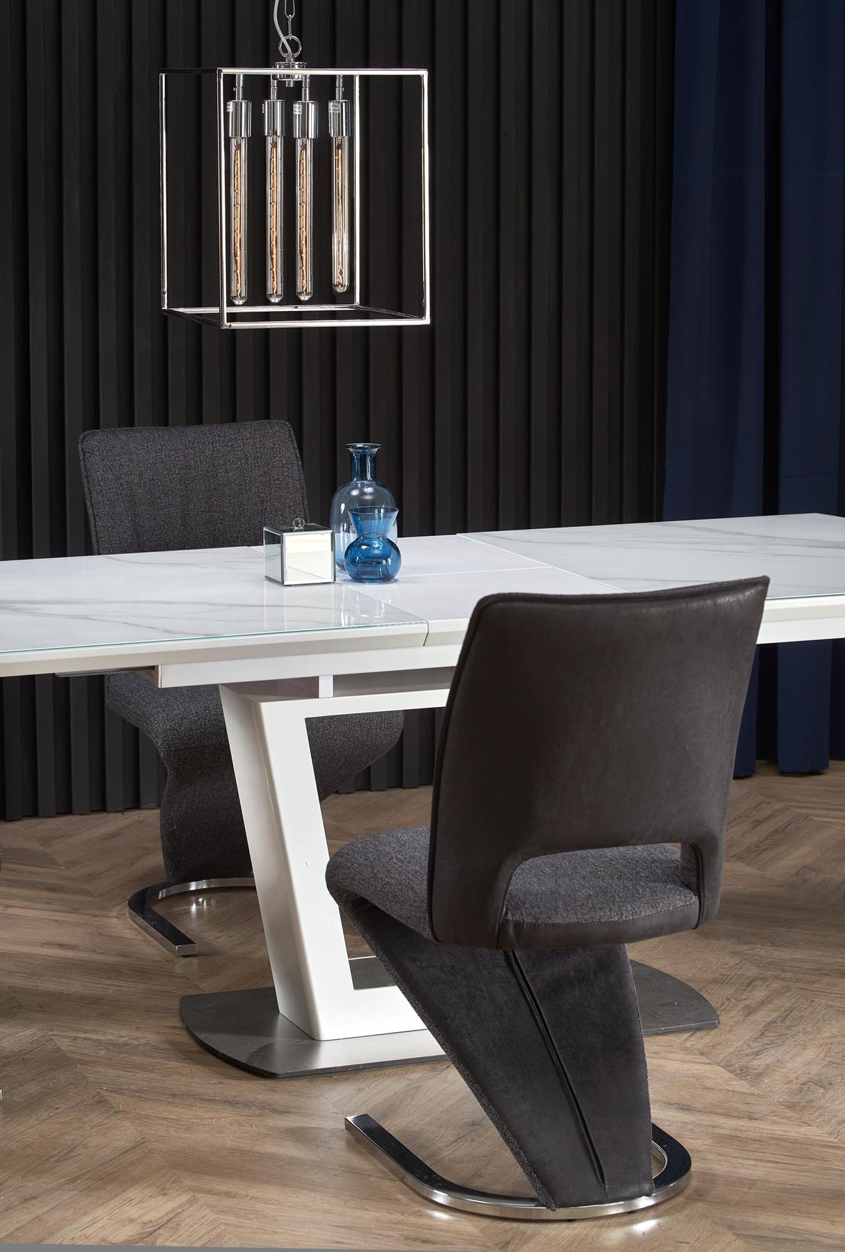 Dining Table HA2456